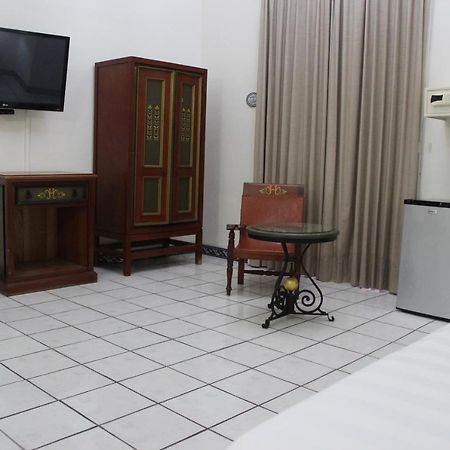 Hotel Concierge Plaza Колима Екстериор снимка
