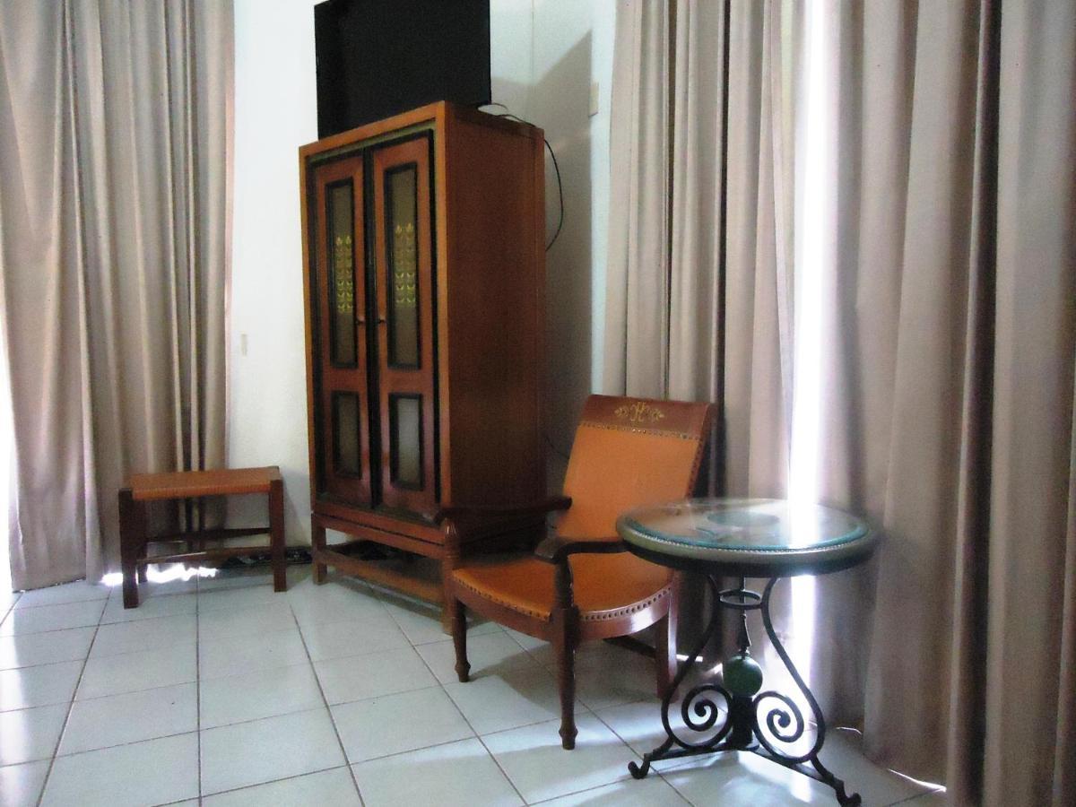 Hotel Concierge Plaza Колима Екстериор снимка