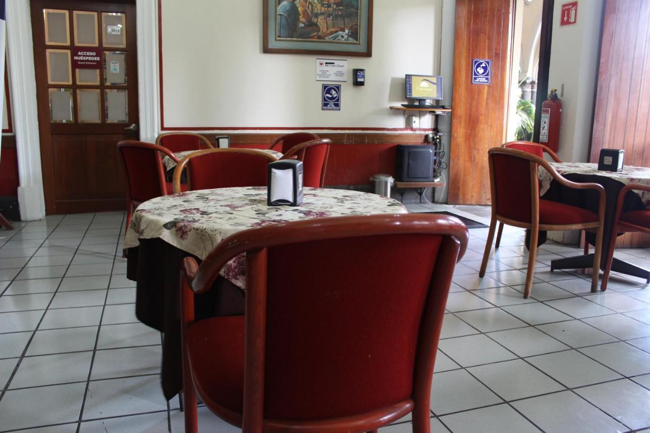 Hotel Concierge Plaza Колима Екстериор снимка
