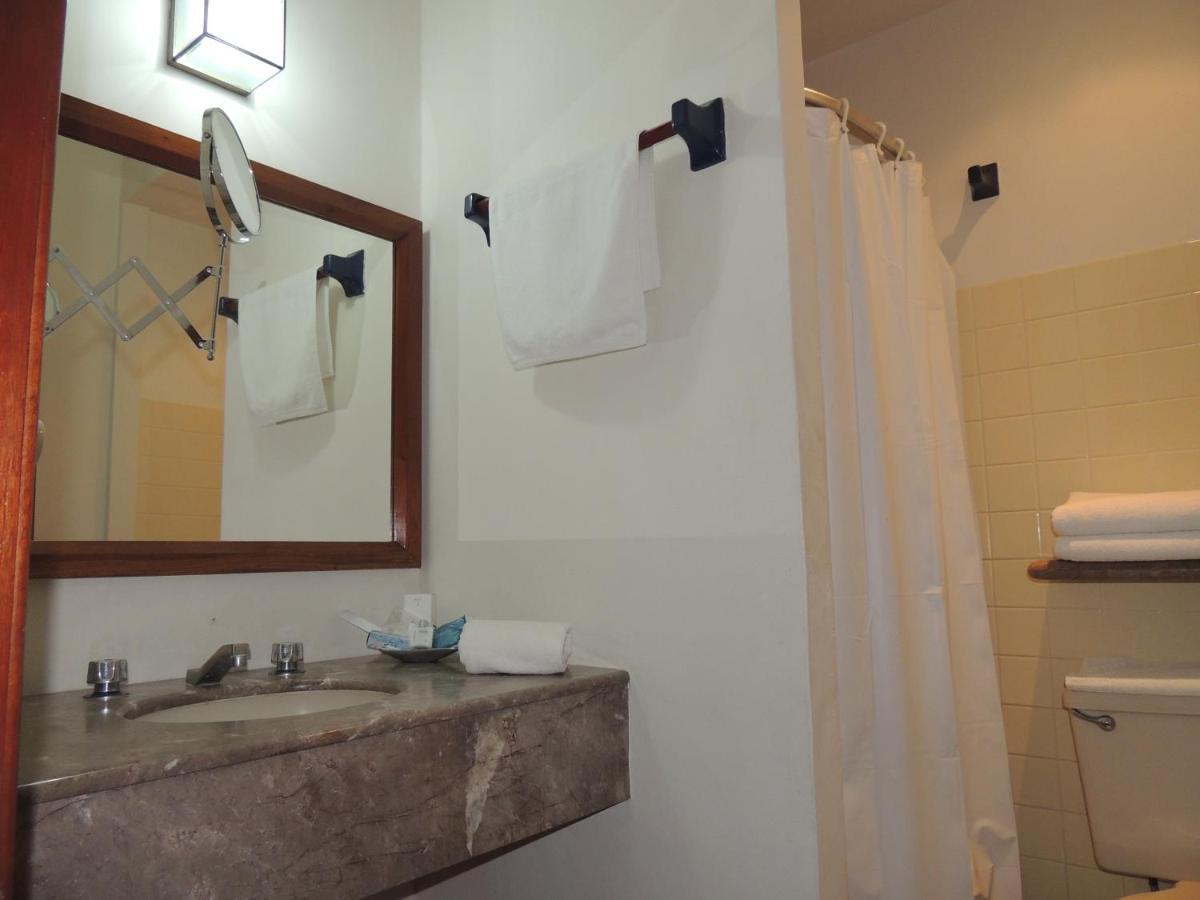 Hotel Concierge Plaza Колима Екстериор снимка